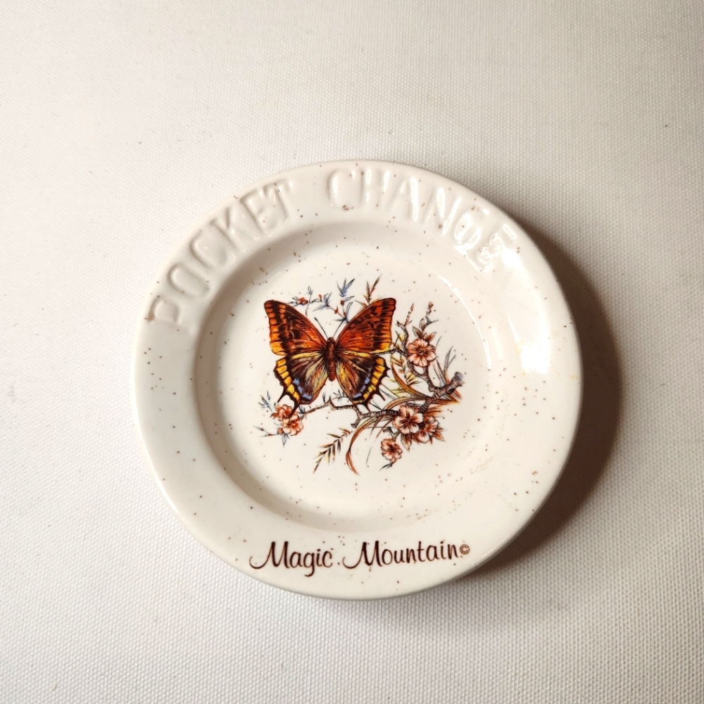 VTG Treasure Craft Speckled MCM Butterfly Pocket Change Tray Magic Mountain